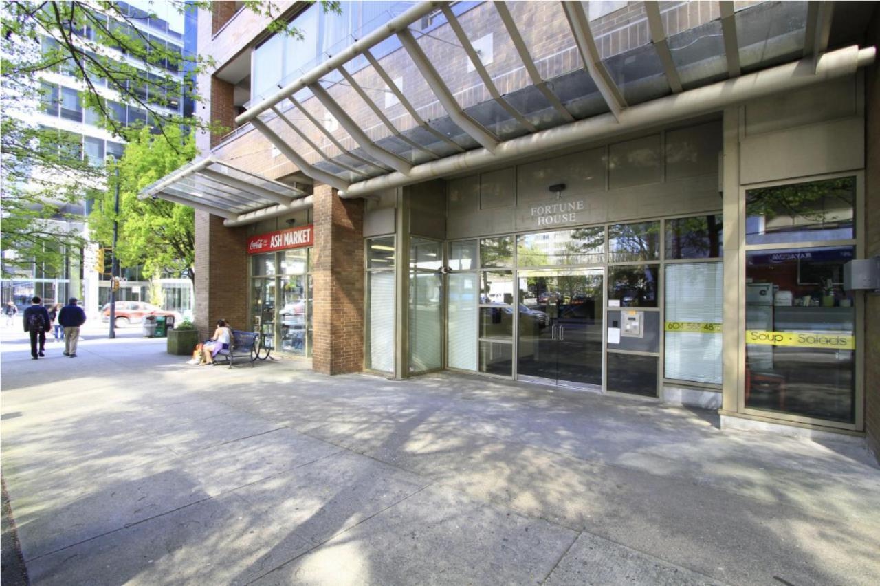 Robson & Granville Luxury Suite Vancouver Exterior foto